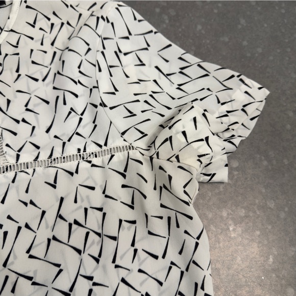 Banana Republic Women's Top - Picture 4 of 7